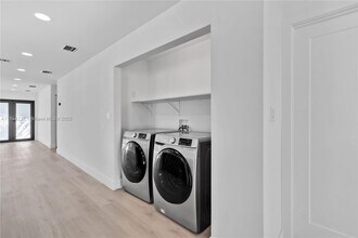 407 NW 45th St in Miami, FL - Building Photo - Building Photo