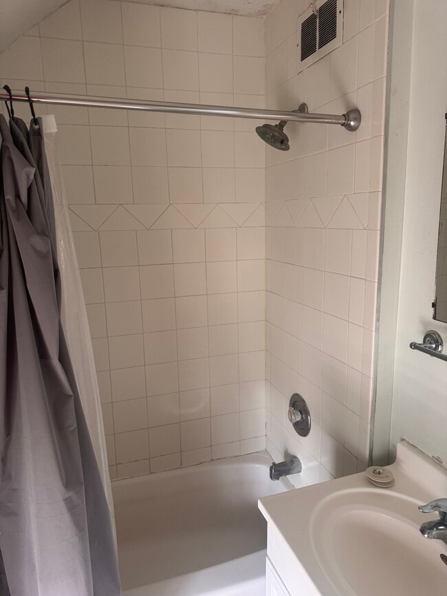1231 Jackson St, Unit 2