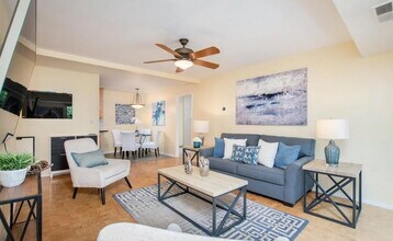 292 Tradewinds Dr in San Jose, CA - Building Photo - Building Photo