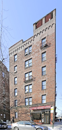 37-06 81st Street in Flushing, NY - Foto de edificio - Building Photo