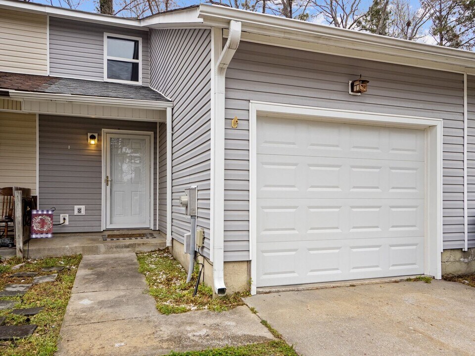 4 S Onsville Pl in Jacksonville, NC - Building Photo