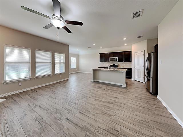 property at 909 Silverbell St