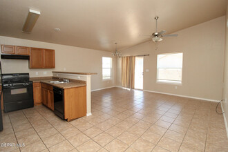 6978 Red Oak Ct in El Paso, TX - Building Photo - Building Photo