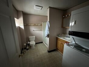 216 Rumford St, Unit 216 Rumford in Concord, NH - Building Photo - Building Photo