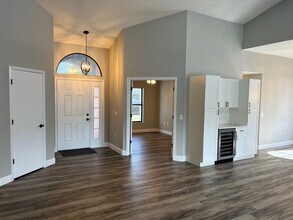 702 49th St E in Bradenton, FL - Building Photo - Building Photo