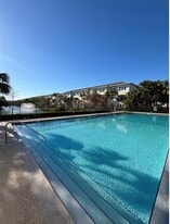 290 SW 7th Ct in Pompano Beach, FL - Building Photo