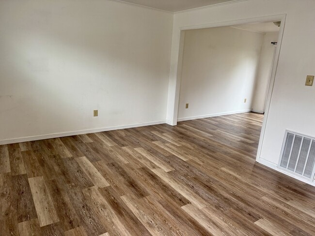 property at 23-6823 Linville Dr