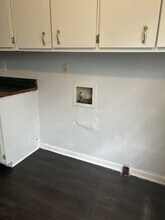 6354 Shannon Pkwy in Union City, GA - Building Photo - Building Photo