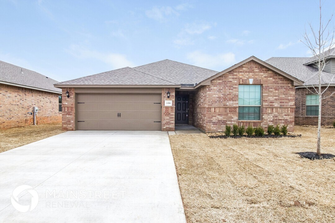 1104 NW 5th St in Newcastle, OK - Building Photo