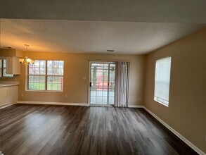 719 Emerald Ct in Newport News, VA - Building Photo - Building Photo