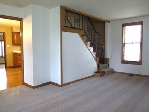 1224 Dean St in St. Charles, IL - Building Photo - Building Photo