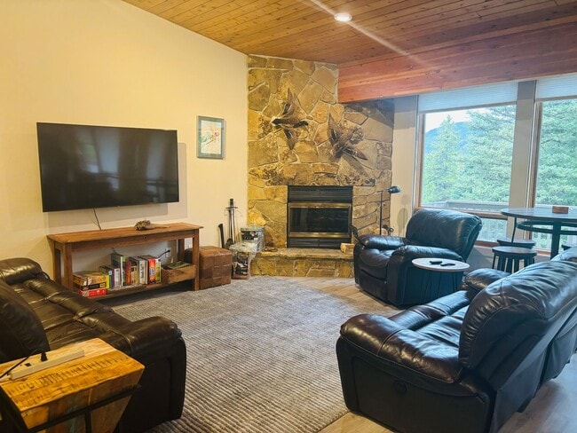 property at 641 Sunburst Dr