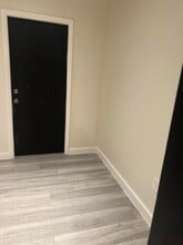 20818 San Simeon Way in North Miami Beach, FL - Building Photo - Building Photo