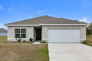 1197 Sabine Ln in Poinciana, FL - Building Photo