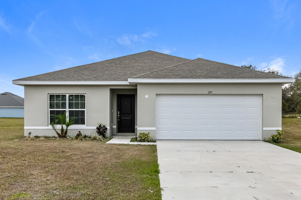 1197 Sabine Ln in Poinciana, FL - Building Photo
