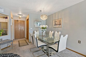 3232 Fremont Ave N in Minneapolis, MN - Building Photo - Building Photo