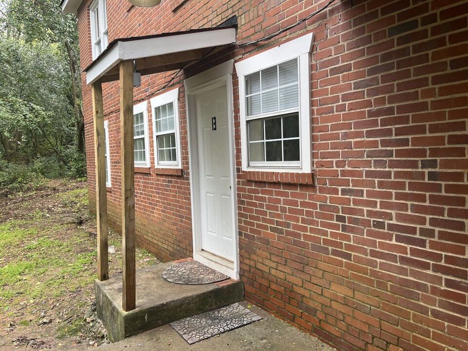 375 Doles Blvd in Milledgeville, GA - Building Photo