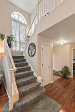 121 Pembroke Cir in Lake Bluff, IL - Building Photo - Building Photo