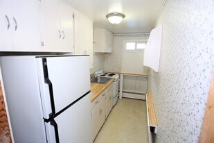 1924-1925 5th Ave N in Grand Forks, ND - Building Photo