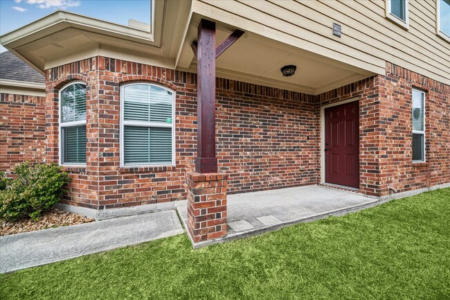 property at 5307 Espuela Ln