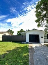 19823 SW 119th Ct in Miami, FL - Building Photo - Building Photo
