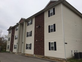 102 Fleetwood Apartments