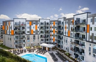 Diplomates in Québec, QC - Building Photo