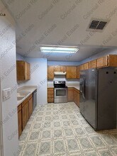 1012 Stanton Pl in Clovis, NM - Building Photo - Building Photo