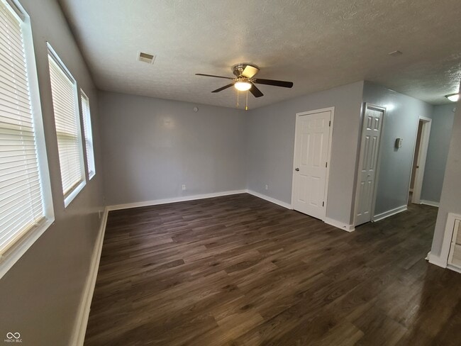 2210 Norden Ct in Indianapolis, IN - Building Photo - Building Photo