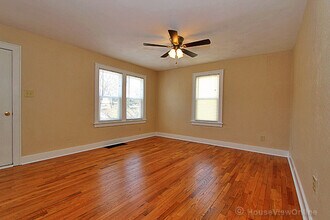 1102 South West End Boulevard in Cape Girardeau, MO - Building Photo - Building Photo