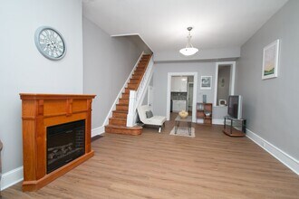 3717 N Gratz St in Philadelphia, PA - Building Photo - Building Photo