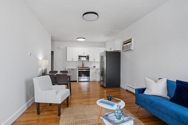44 Dana St, Unit 1C in Somerville, MA - Building Photo - Building Photo