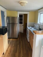 214 French St, Unit 3 in Bangor, ME - Building Photo - Building Photo