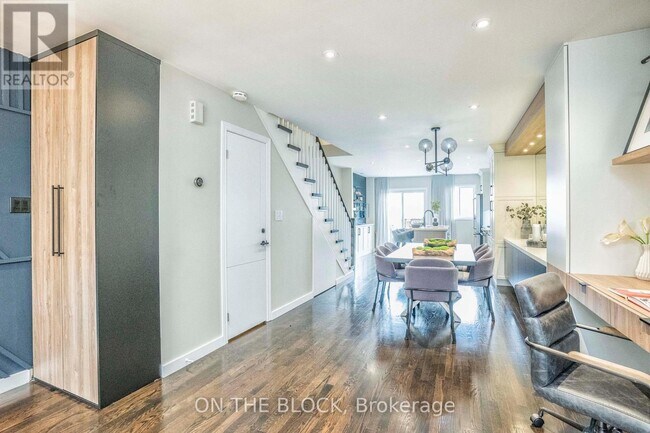 49 Leslie St in Toronto, ON - Building Photo - Building Photo