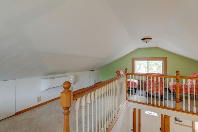 16 S Hudson St in Westmont, IL - Building Photo - Building Photo