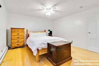 291 Elm St, Unit 2 in Cambridge, MA - Building Photo - Building Photo