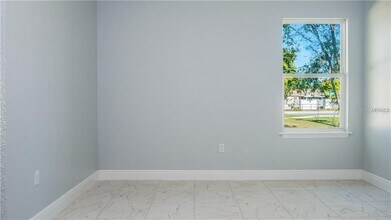 401 Albatross Ct in Poinciana, FL - Building Photo - Building Photo