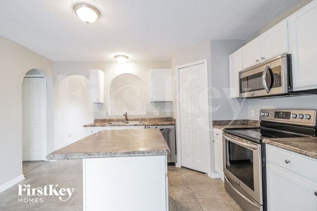 2761 Whispering Trails Dr in Winter Haven, FL - Building Photo - Building Photo