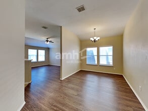 2020 Fairview Dr in Forney, TX - Foto de edificio - Building Photo