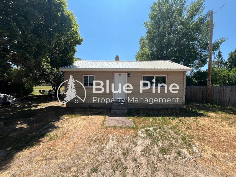11788 E 129 N in Idaho Falls, ID - Foto de edificio