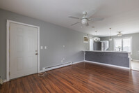 610 Tunxis Hill Rd in Fairfield, CT - Building Photo - Building Photo