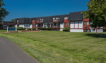 Apartments For Rent In 13209 Syracuse Ny Under 700 Wellington Manor Apartments