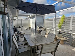 3300 Loveland Blvd in Port Charlotte, FL - Building Photo - Building Photo