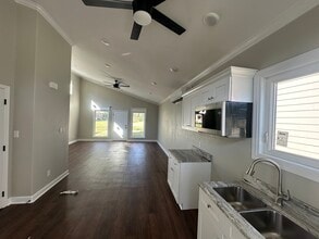 7332 US-79 in Pine Bluff, AR - Building Photo - Building Photo