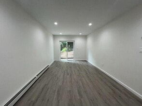 48-32 59th St in Queens, NY - Building Photo - Building Photo