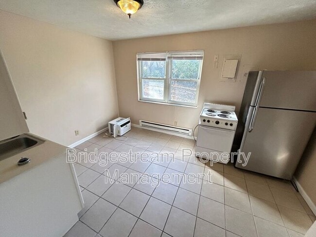 1901 Hazel Ave in Dayton, OH - Building Photo - Building Photo