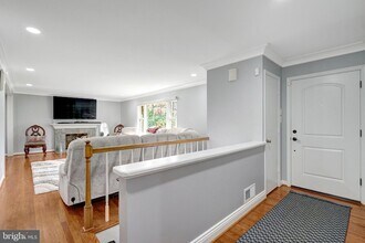 6608 Spring Valley Dr in Alexandria, VA - Foto de edificio - Building Photo