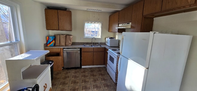 52 Middle St in Augusta, ME - Foto de edificio - Building Photo