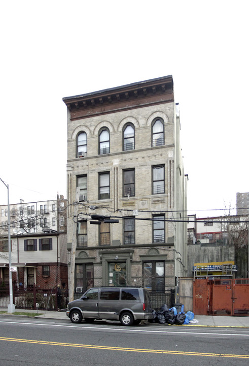 678 Saint Anns Ave in Bronx, NY - Building Photo