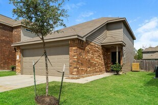 512 Meadow Park Ln in Willis, TX - Building Photo
